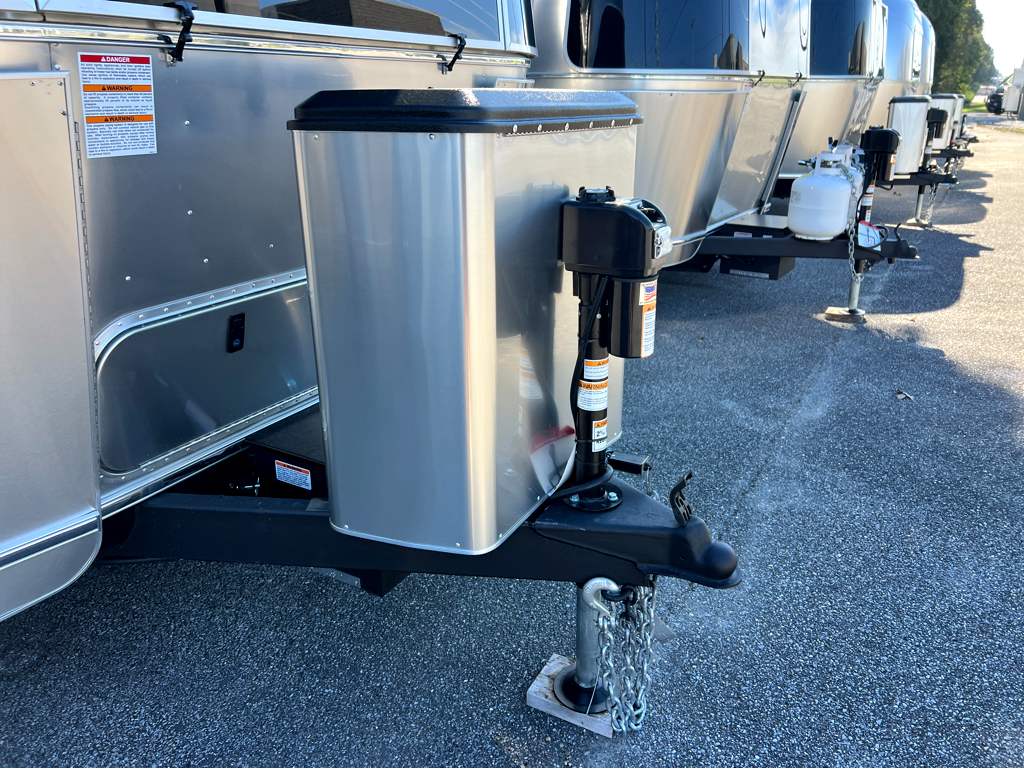 2027 AIRSTREAM INTERNATIONAL 23FBT - Image 24