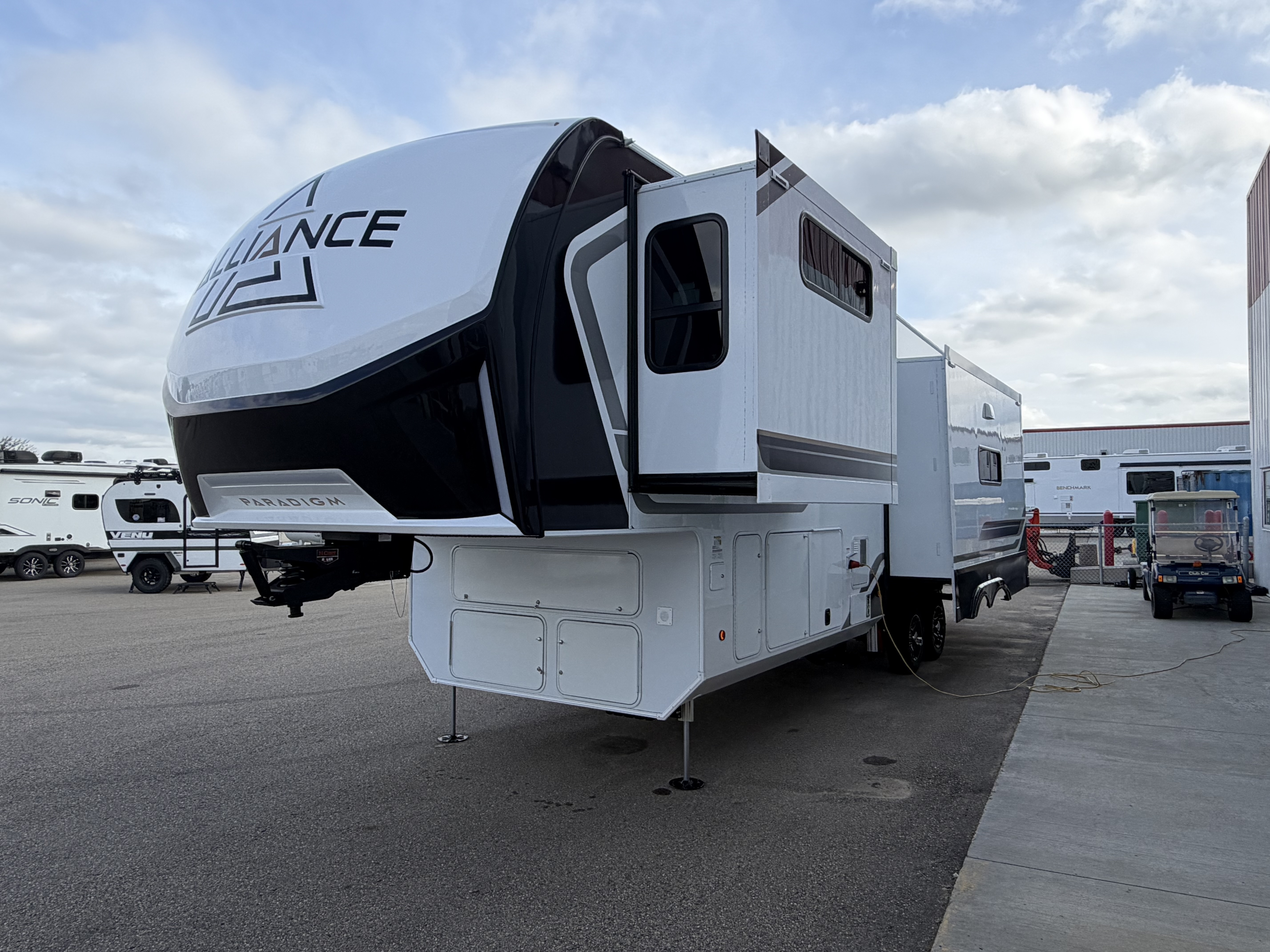 2027 Alliance RV Paradigm 310RL - Image 6