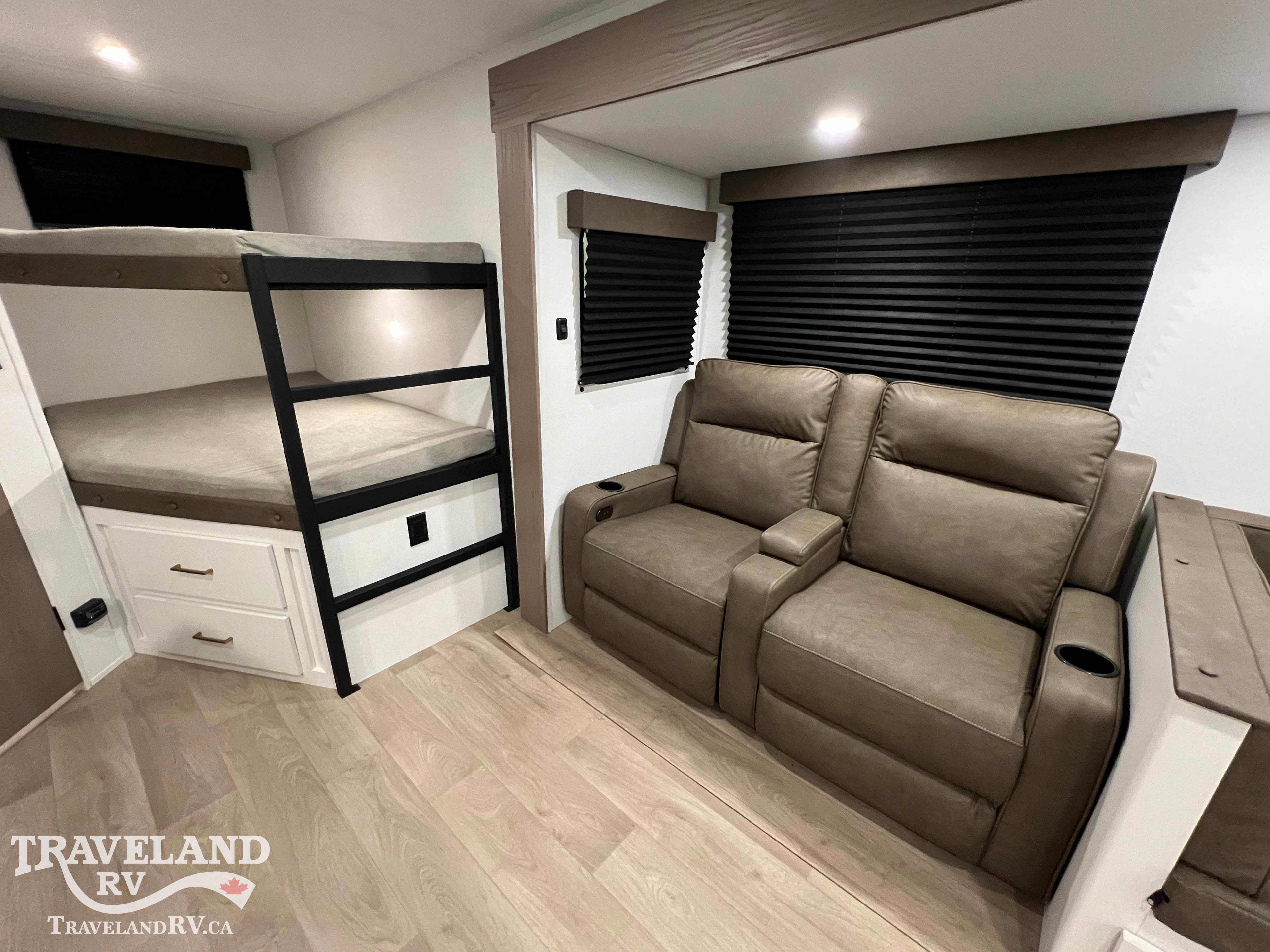 2026 Grand Design Transcend XPLOR 27DBX - Image 27