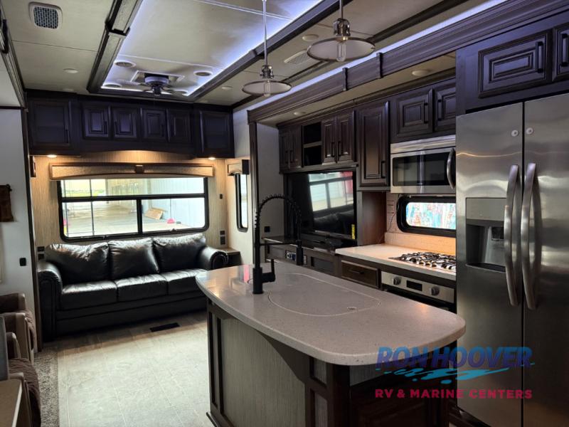 2019 HEARTLAND 3925MLP - Image 14