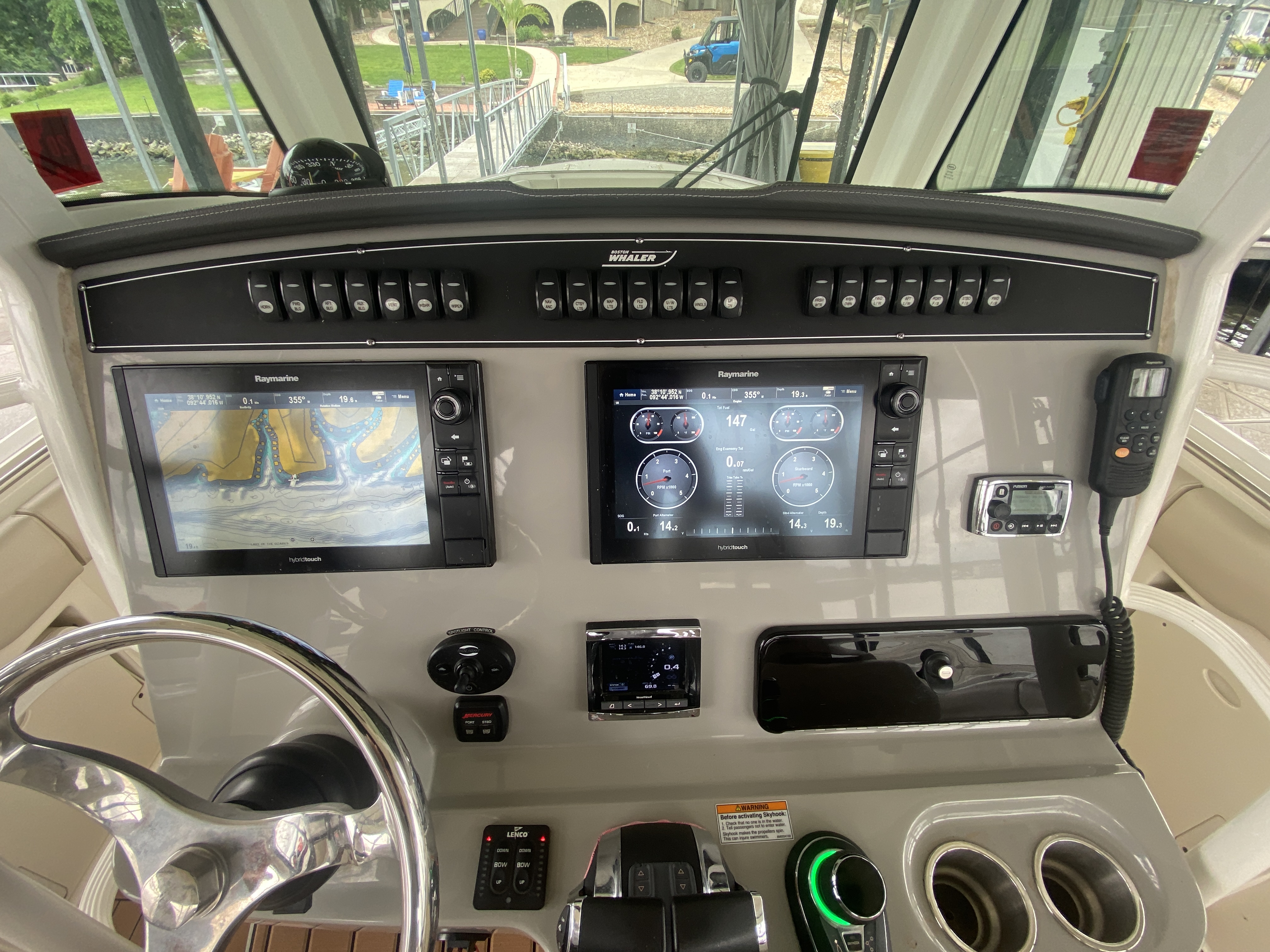 2016 Boston Whaler 330 Outrage - Image 23