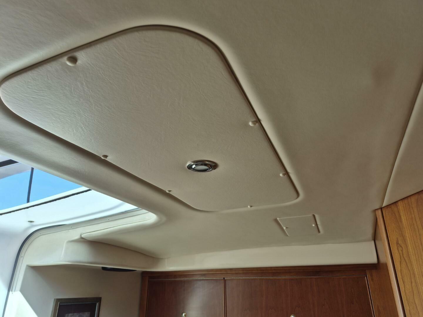 2004 Riviera 4000 Offshore - Image 68