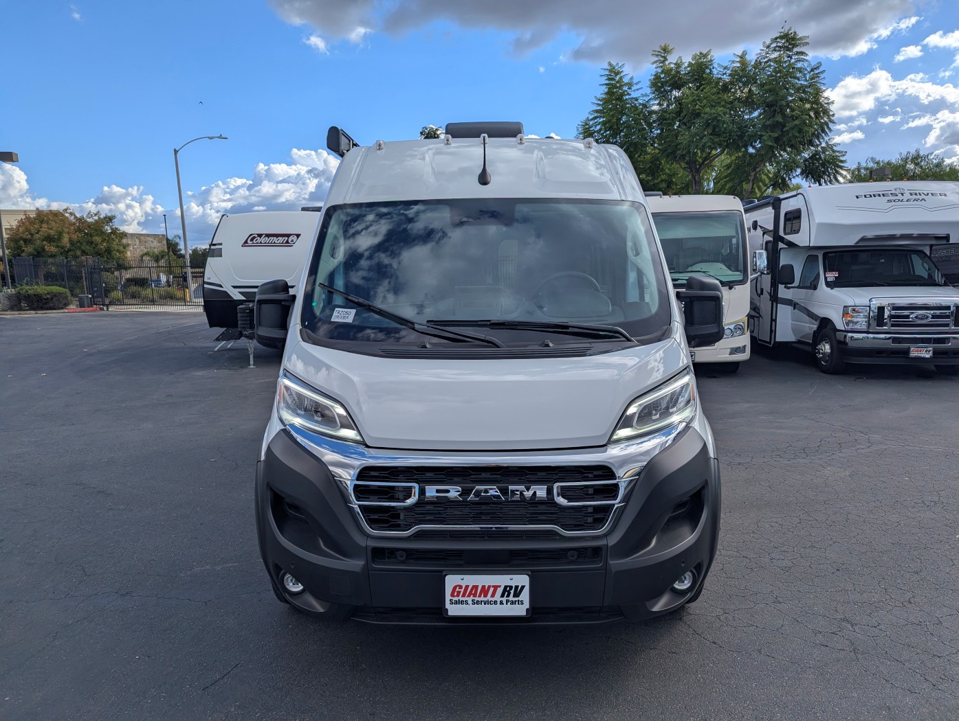 2026 Thor Motor Coach Rize 18GS - Image 2