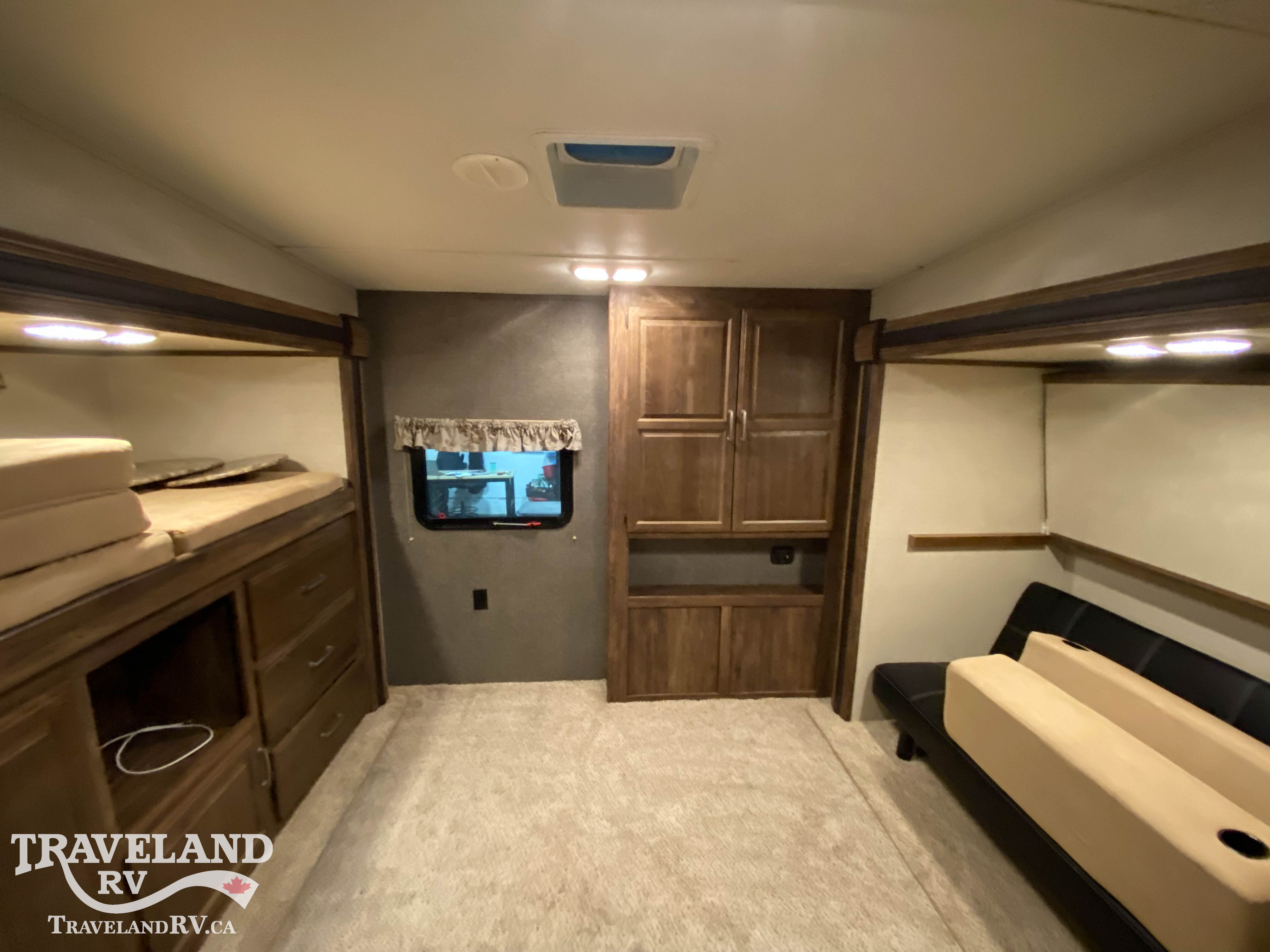 2015 KEYSTONE COUGAR X-LITE 29ROB - Image 12