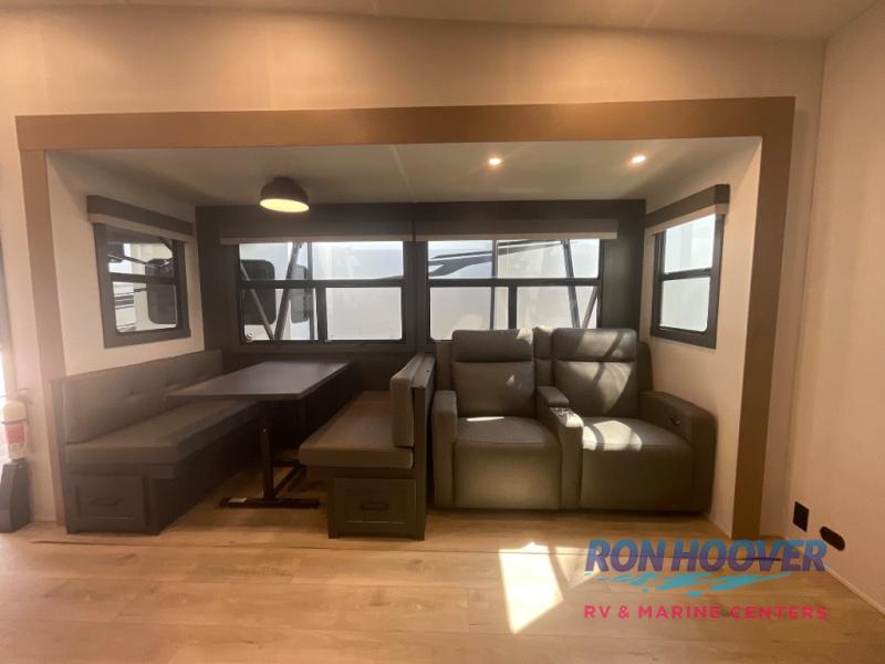 2026 FOREST RIVER 405SBH - Image 25