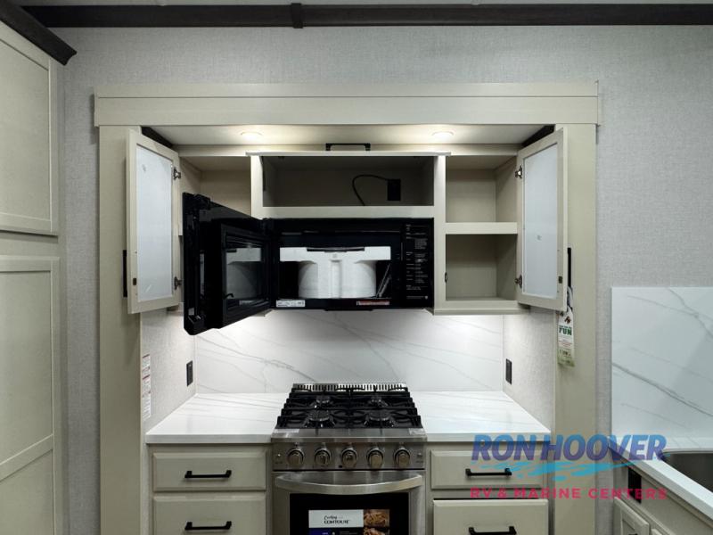 2026 FOREST RIVER 425FO - Image 12