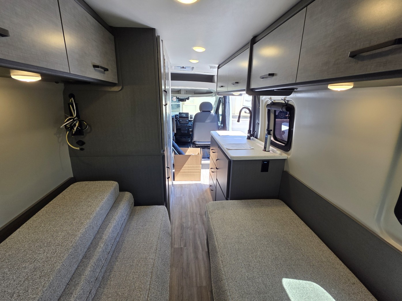 2026 Thor Motor Coach Tellaro Sport 20U - ATH Edition - Image 18