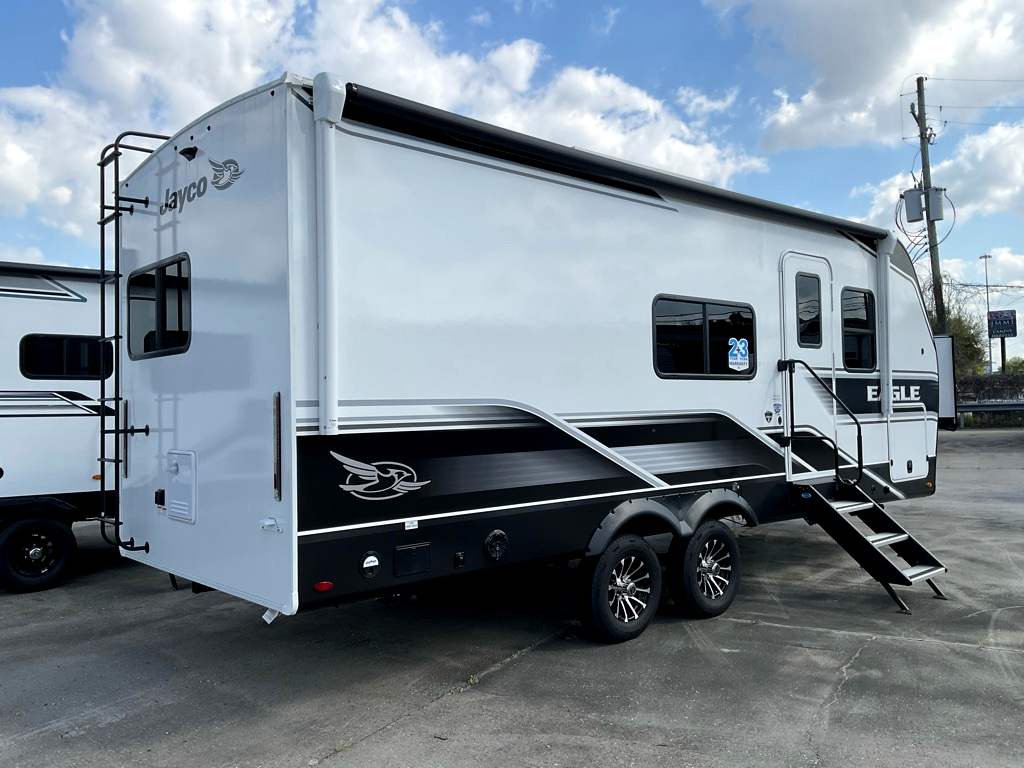 2025 JAYCO Eagle 230 MLCS HT - Image 24