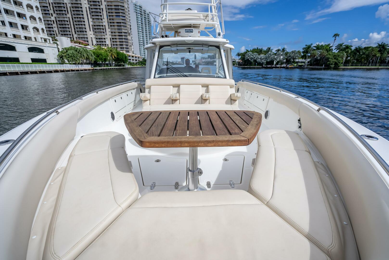 2016 Boston Whaler - Image 78