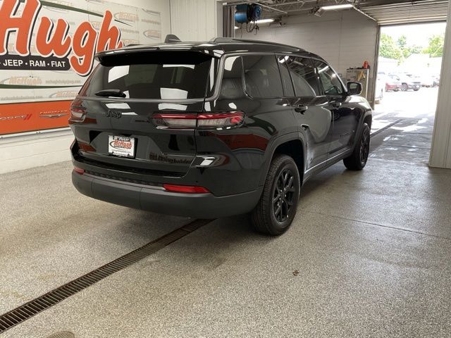 2026 Jeep Grand-Cherokee-L Laredo Altitude 4x4 - Image 9