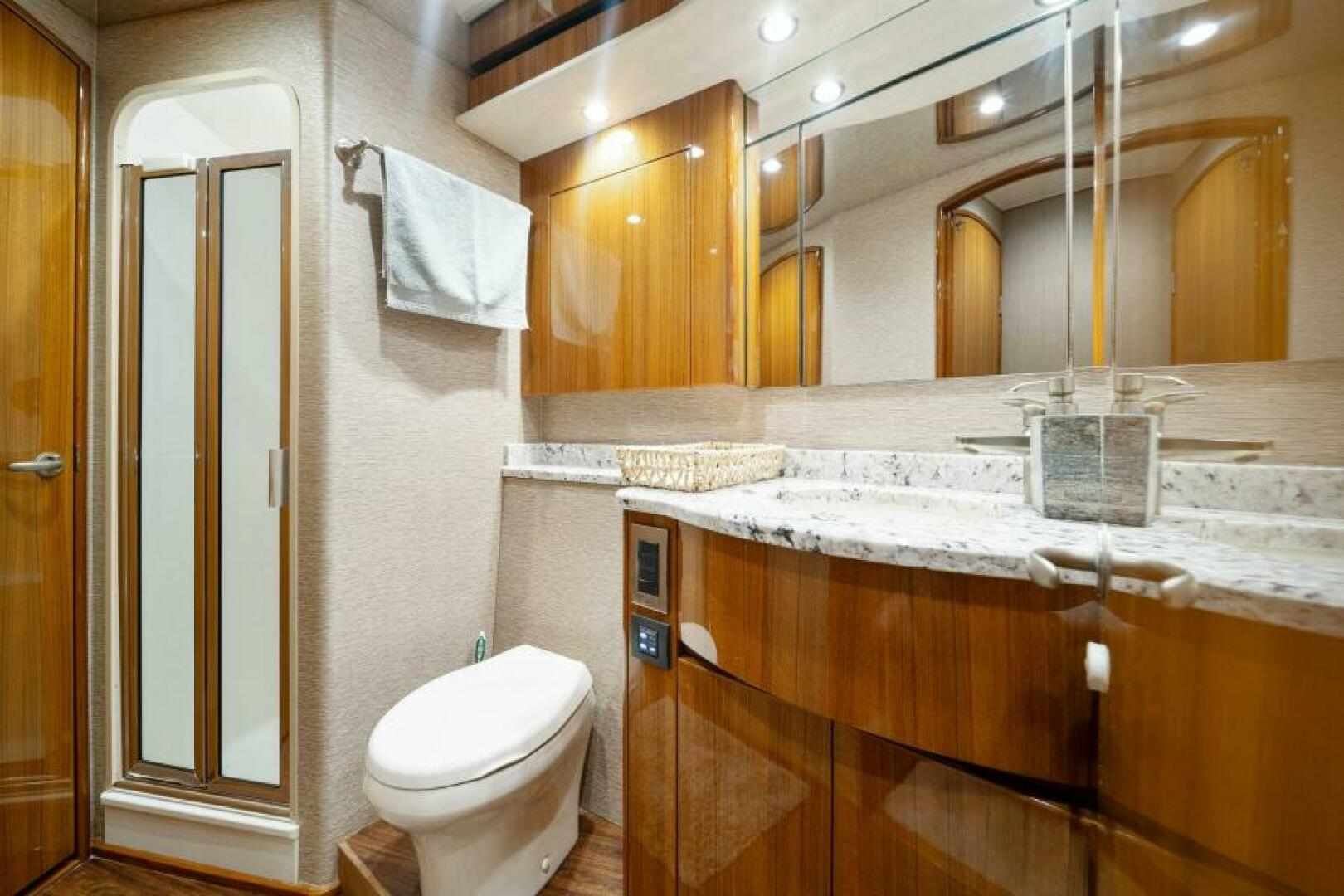 2016 Viking 55 Convertible - Image 19