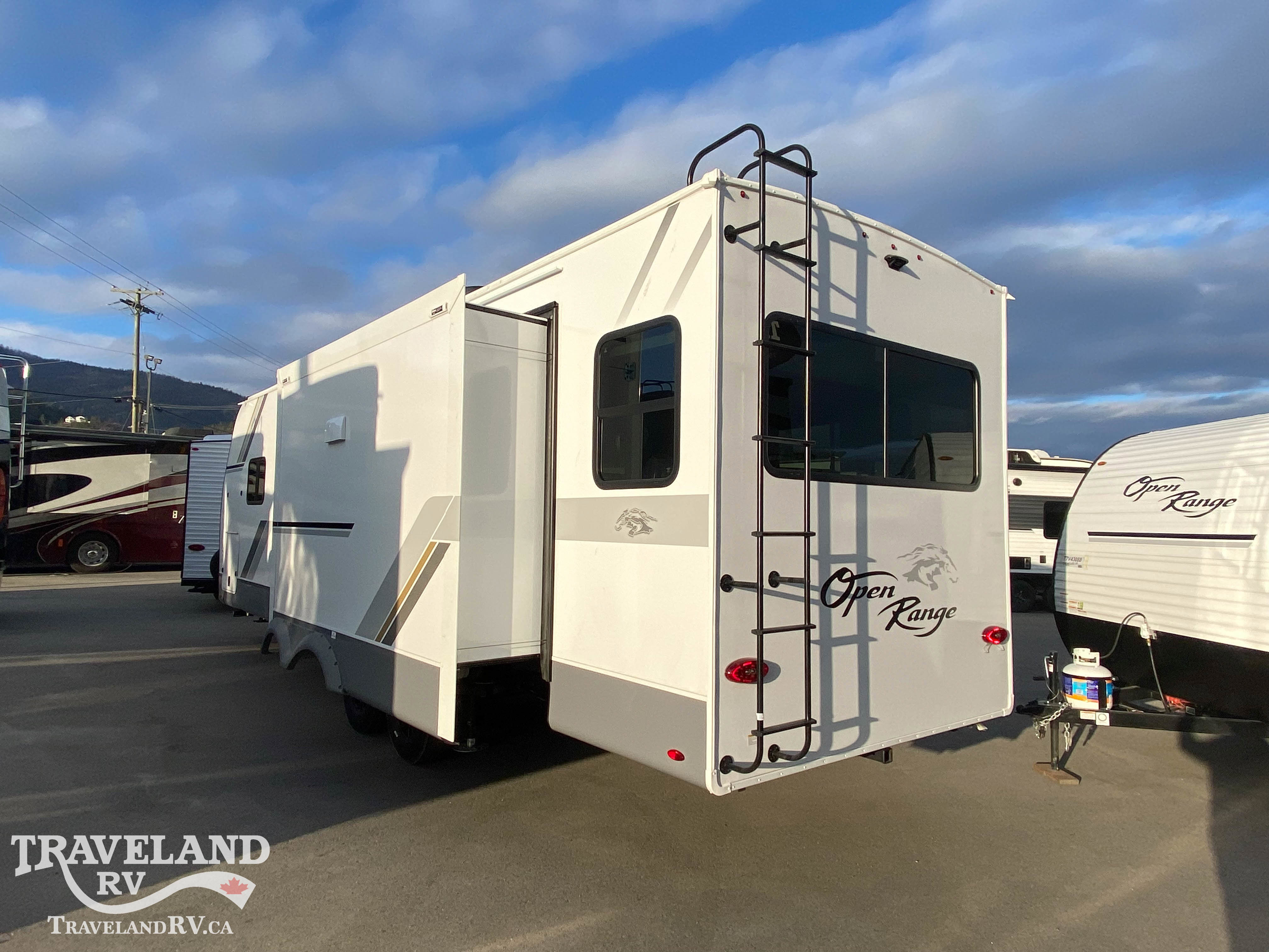 2026 Highland Ridge Open Range Roamer Light Duty 29RLTS - Image 6