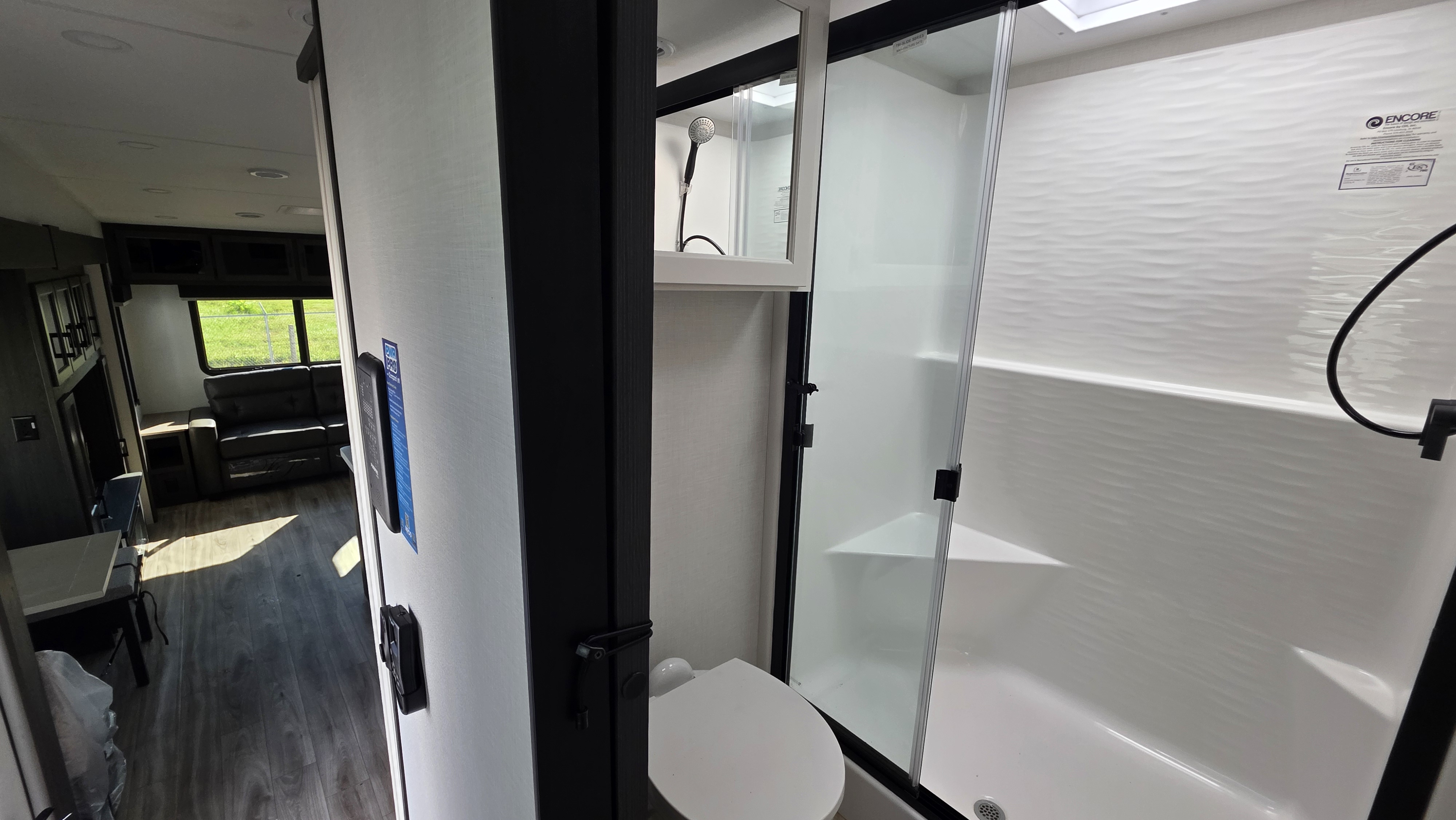 2027 VENTURE RV SPORTTREK 353VIK - Image 28