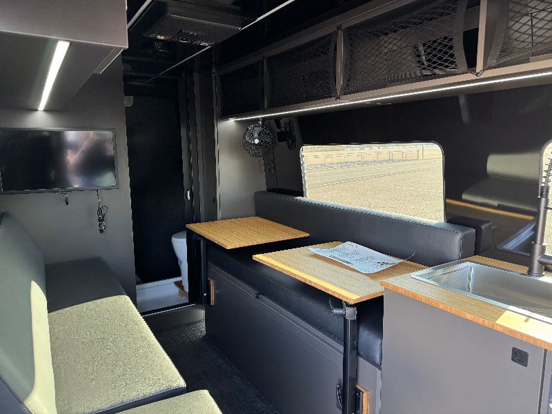 2025 27North Venture Van 170 - Image 7