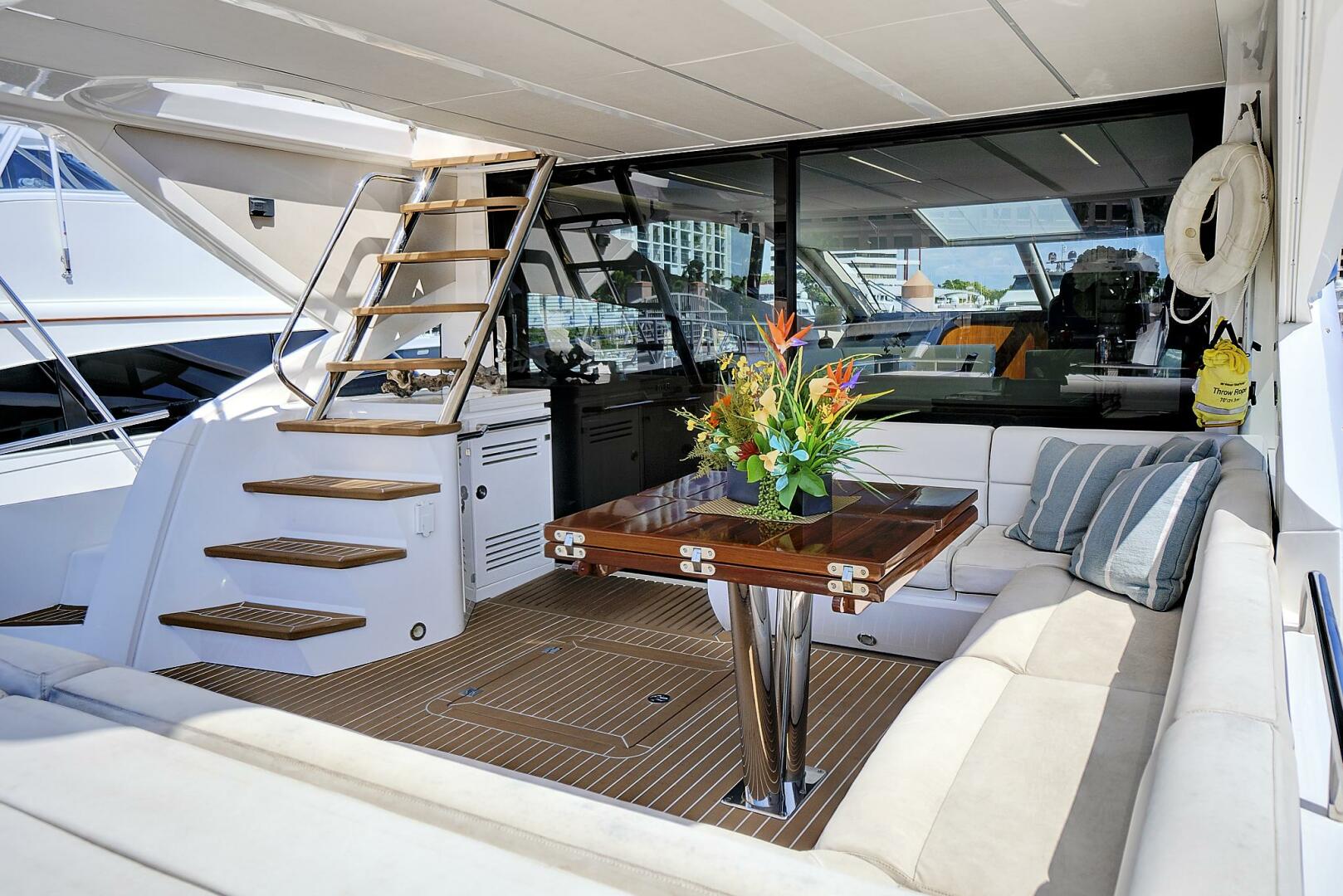 2017 Sunseeker 68 Sport Yacht - Image 13