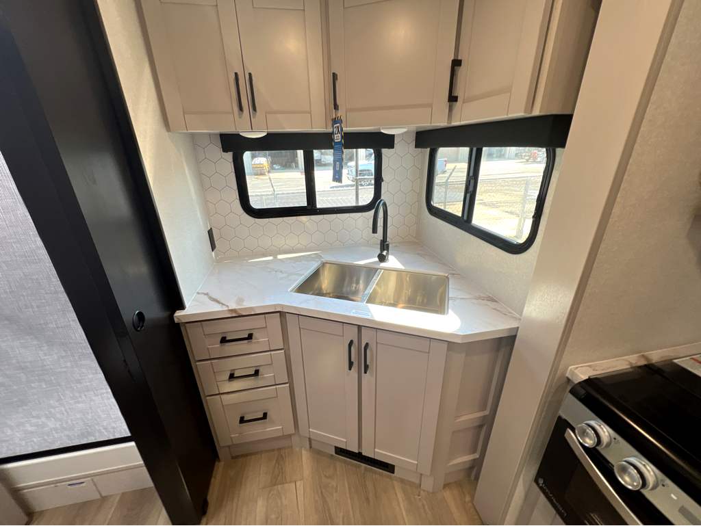 2026 JAYCO JAY FEATHER 21MML - Image 24