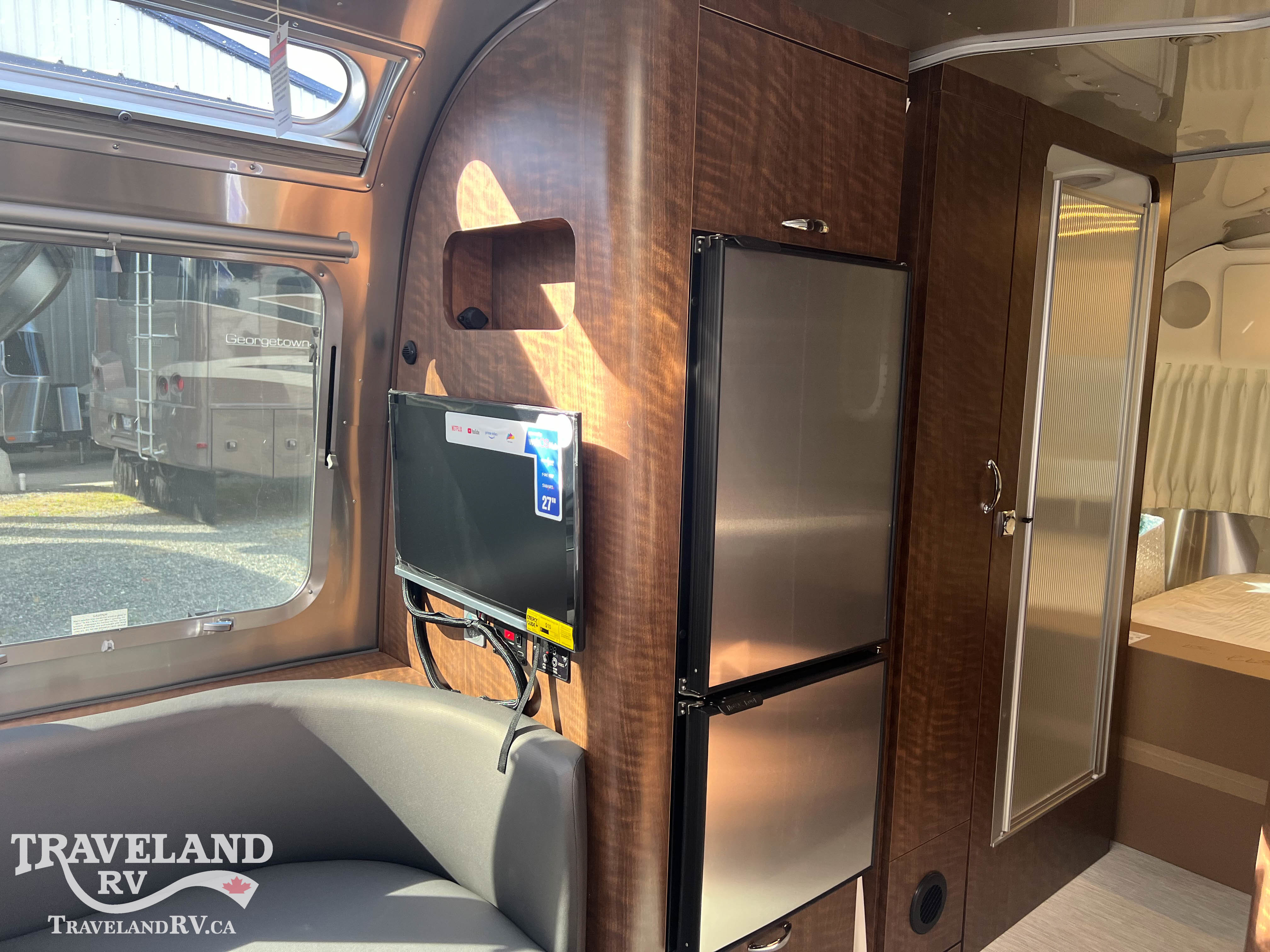 2026 Airstream Globetrotter 25FB - Image 11