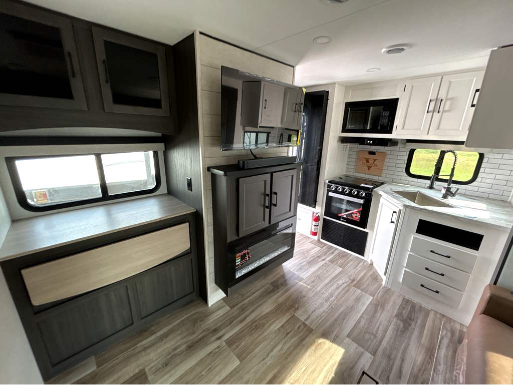 2026 VENTURE RV SPORTTREK 251VRK - Image 21