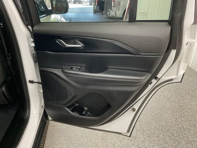 2023 Jeep Grand Cherokee Utility 4D Altitude 4WD - Image 26