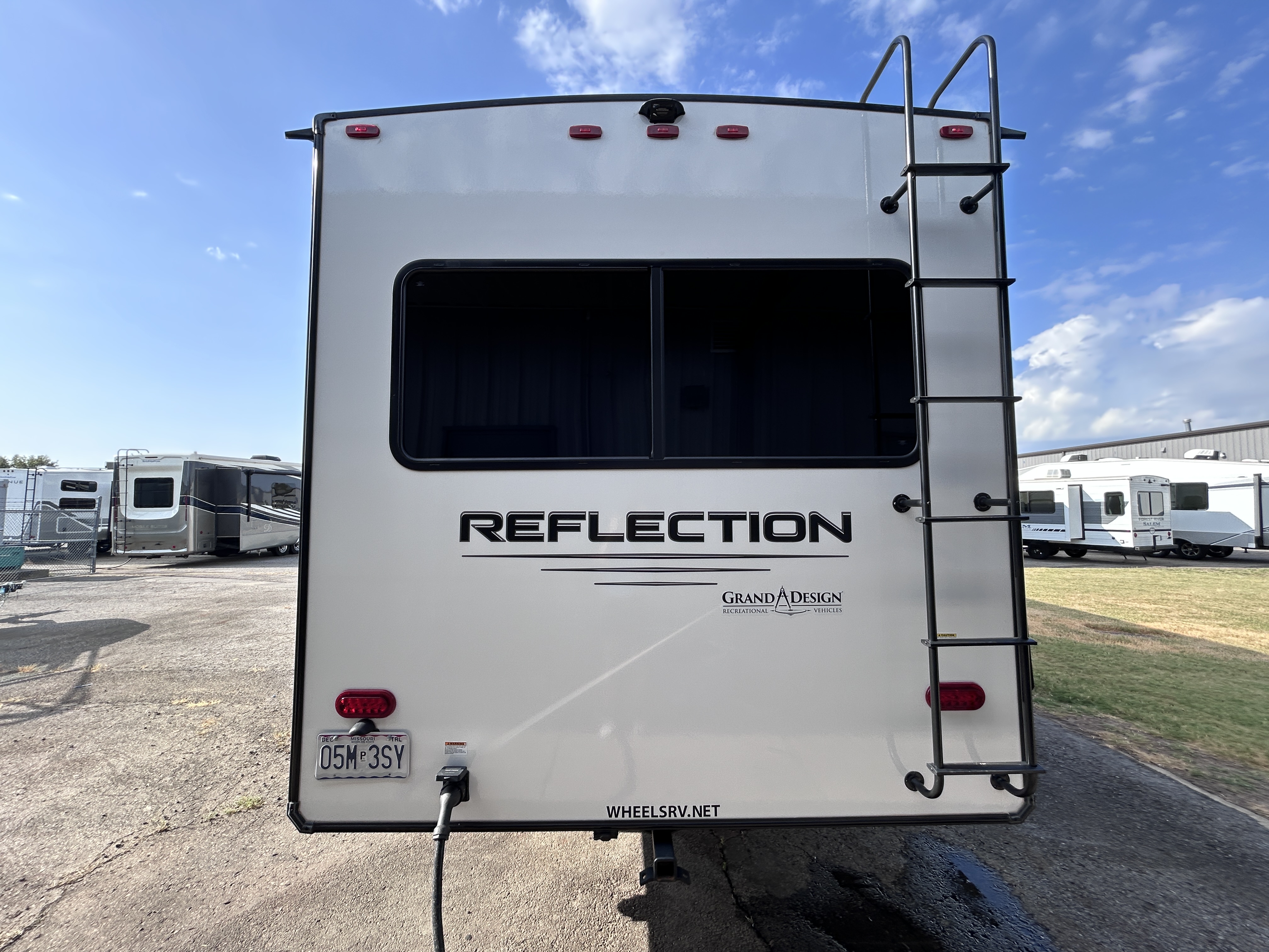 2023 Grand Design Reflection 324MBS - Image 6