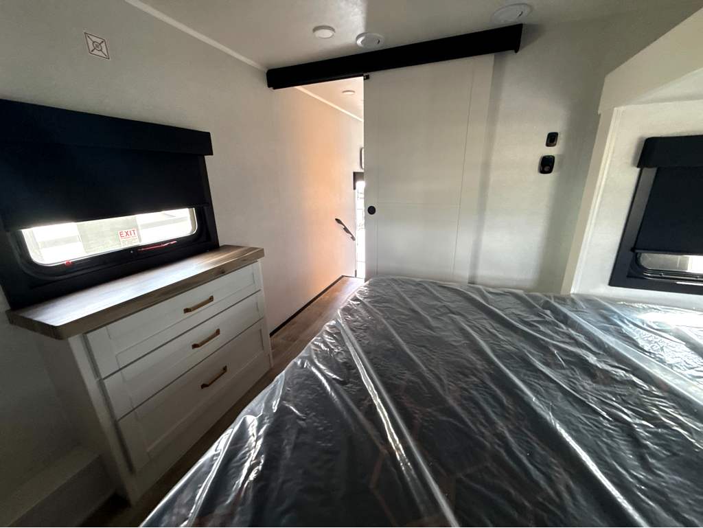 2027 JAYCO EAGLE 321RSTS - Image 26