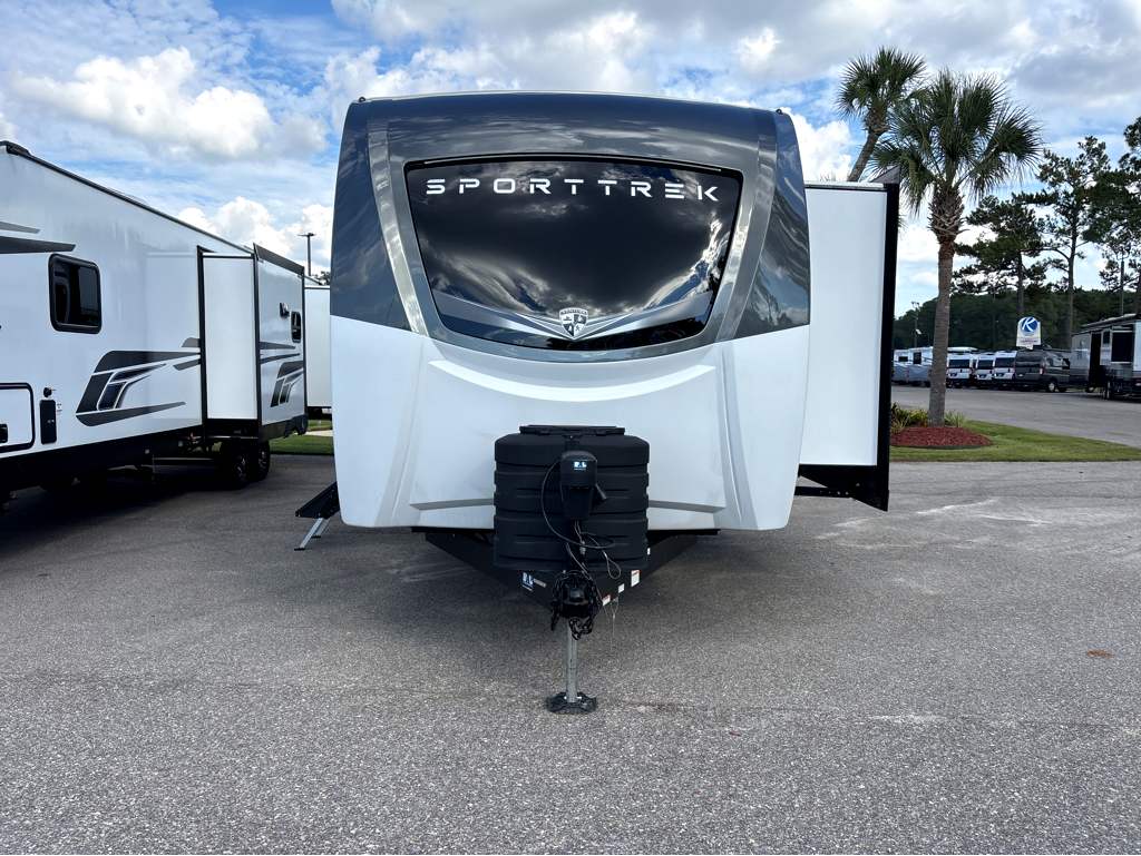2026 VENTURE RV SPORTTREK 302VRD - Image 2