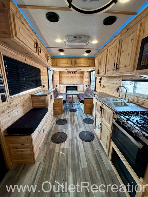 2027 ICE CASTLE RV EXTREME III 8X26 - Image 8