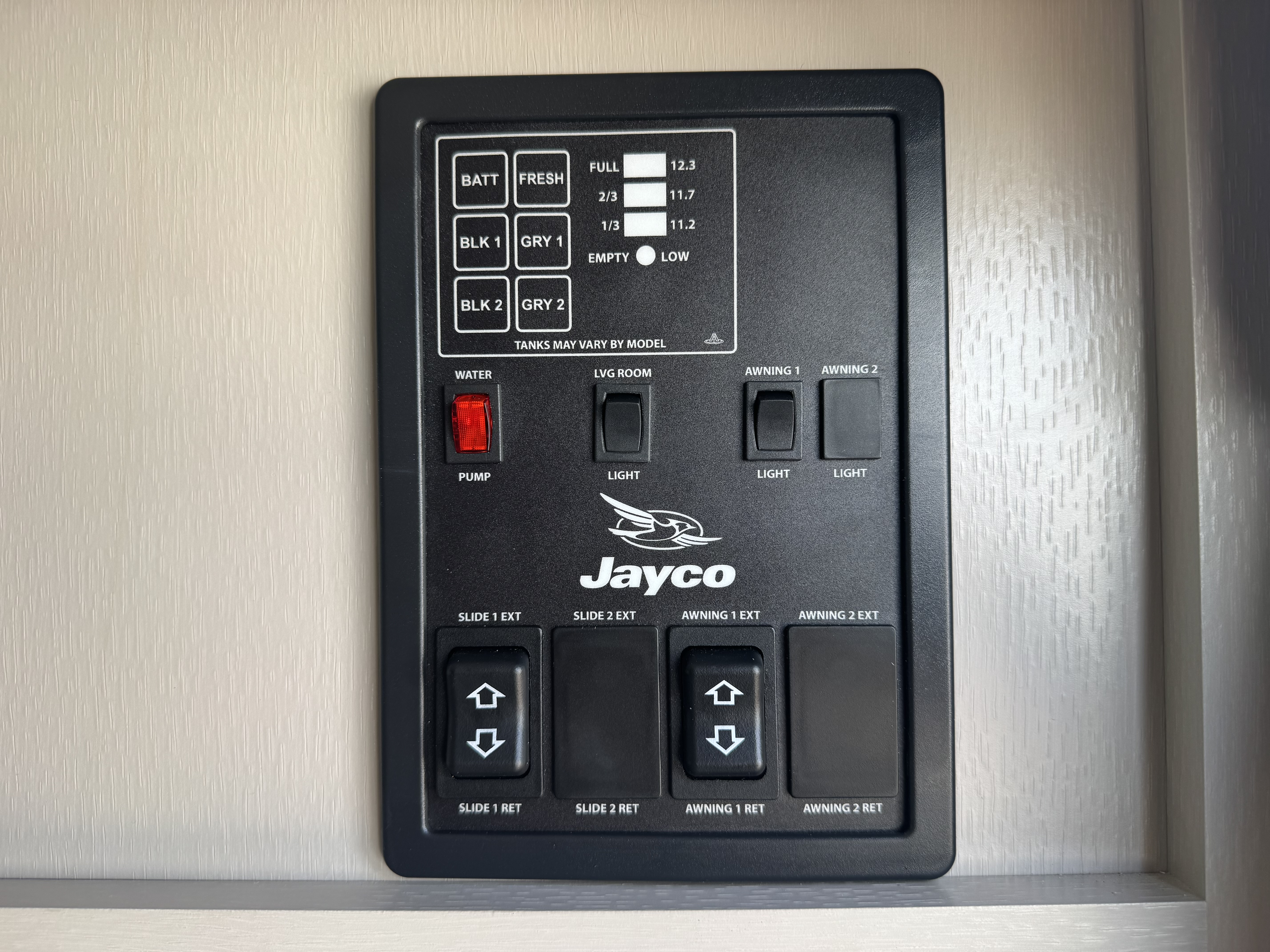 2027 JAYCO JAY FEATHER 26FK - Image 23