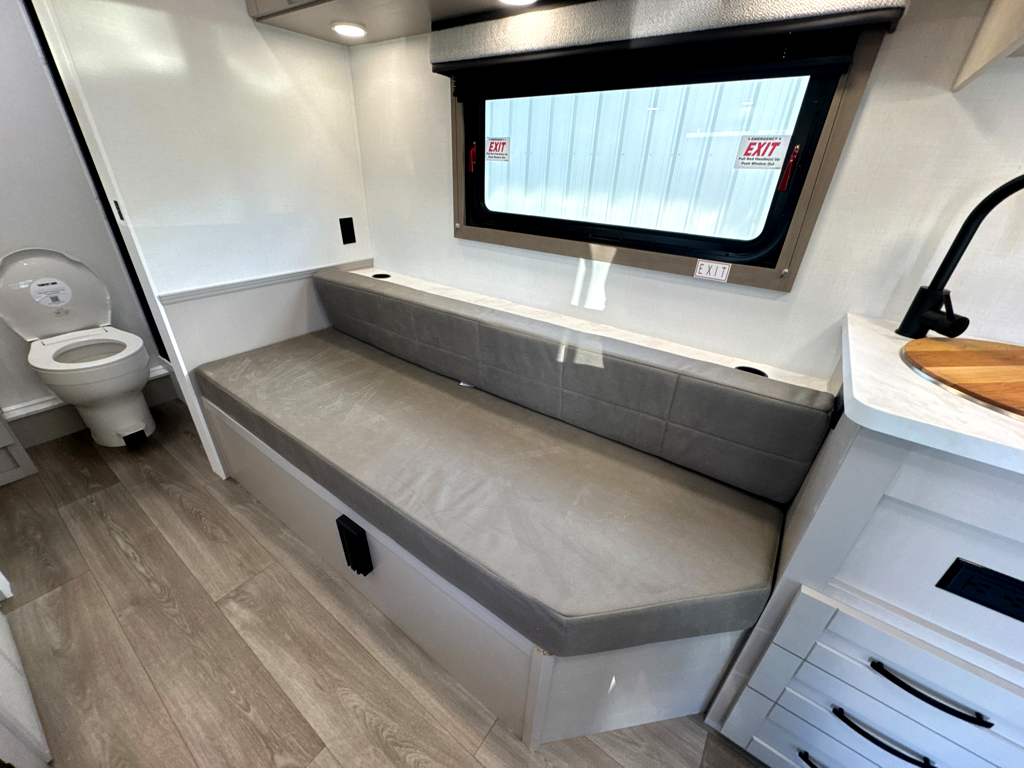 2027 ENTEGRA COACH ODYSSEY 20SF - Image 22
