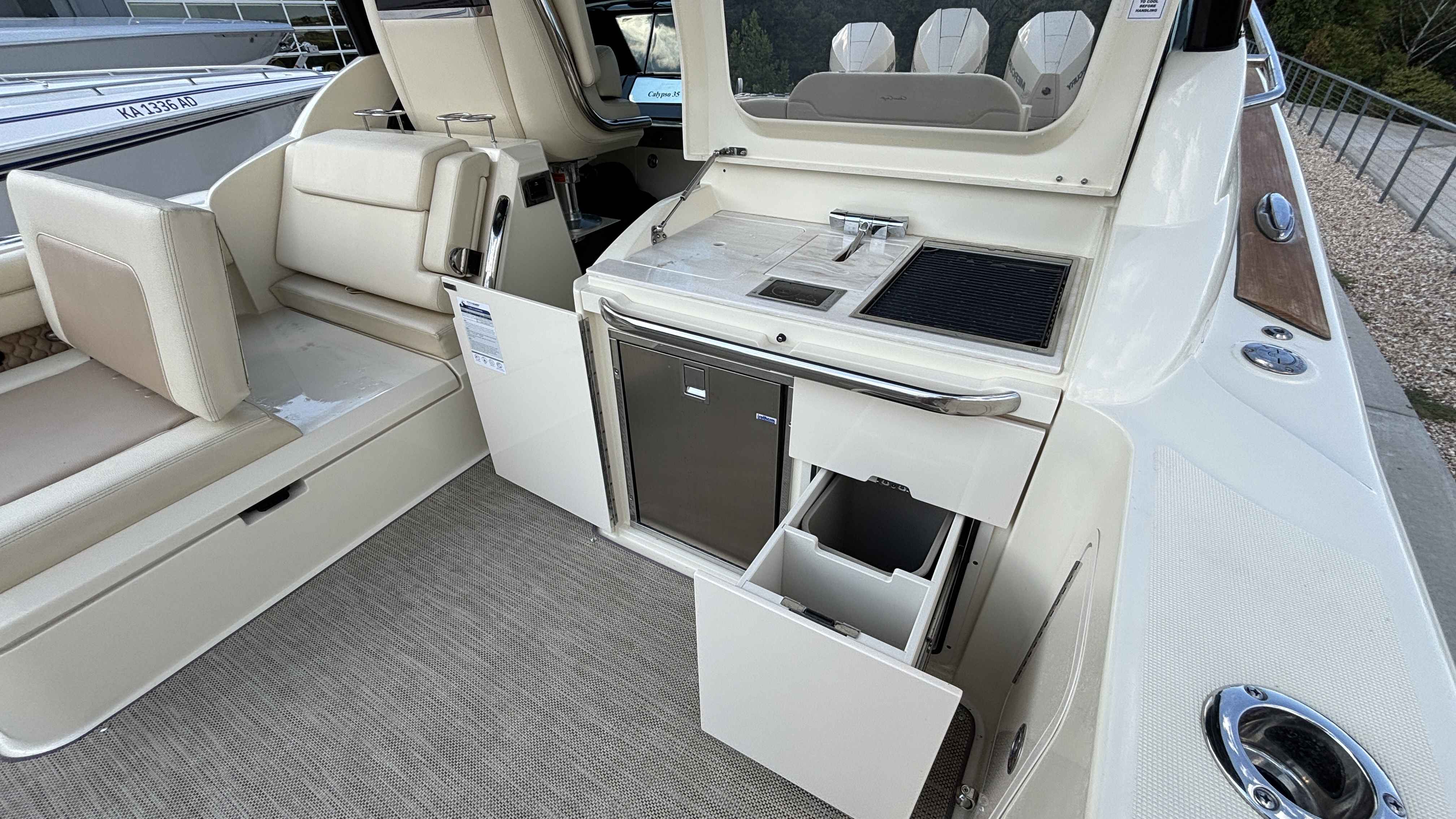 2021 Chris Craft 35 Calypso - Image 20