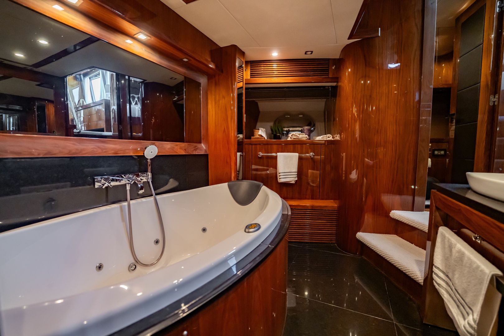 2010 Sunseeker 34 Metre Yacht - Image 51