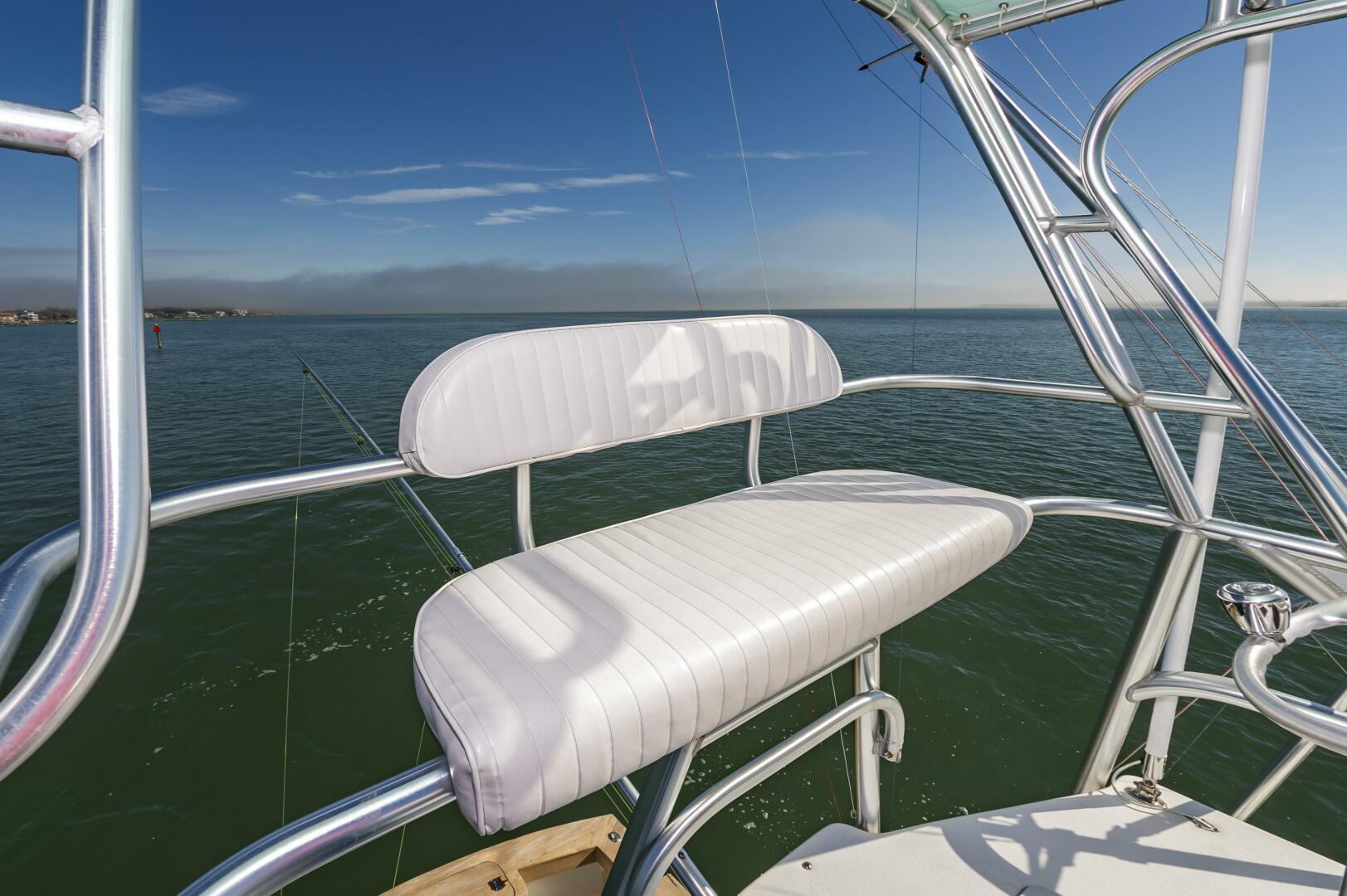 2003 Custom Carolina 40 Layton Express - Image 29