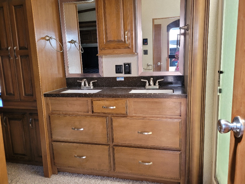 2019 Forest River Cedar Creek Hathaway Edition 38FLX - Image 16