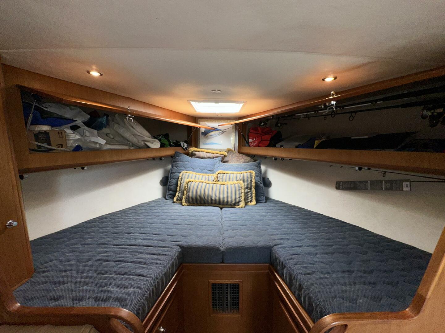 2007 Topaz 40 Express - Image 41