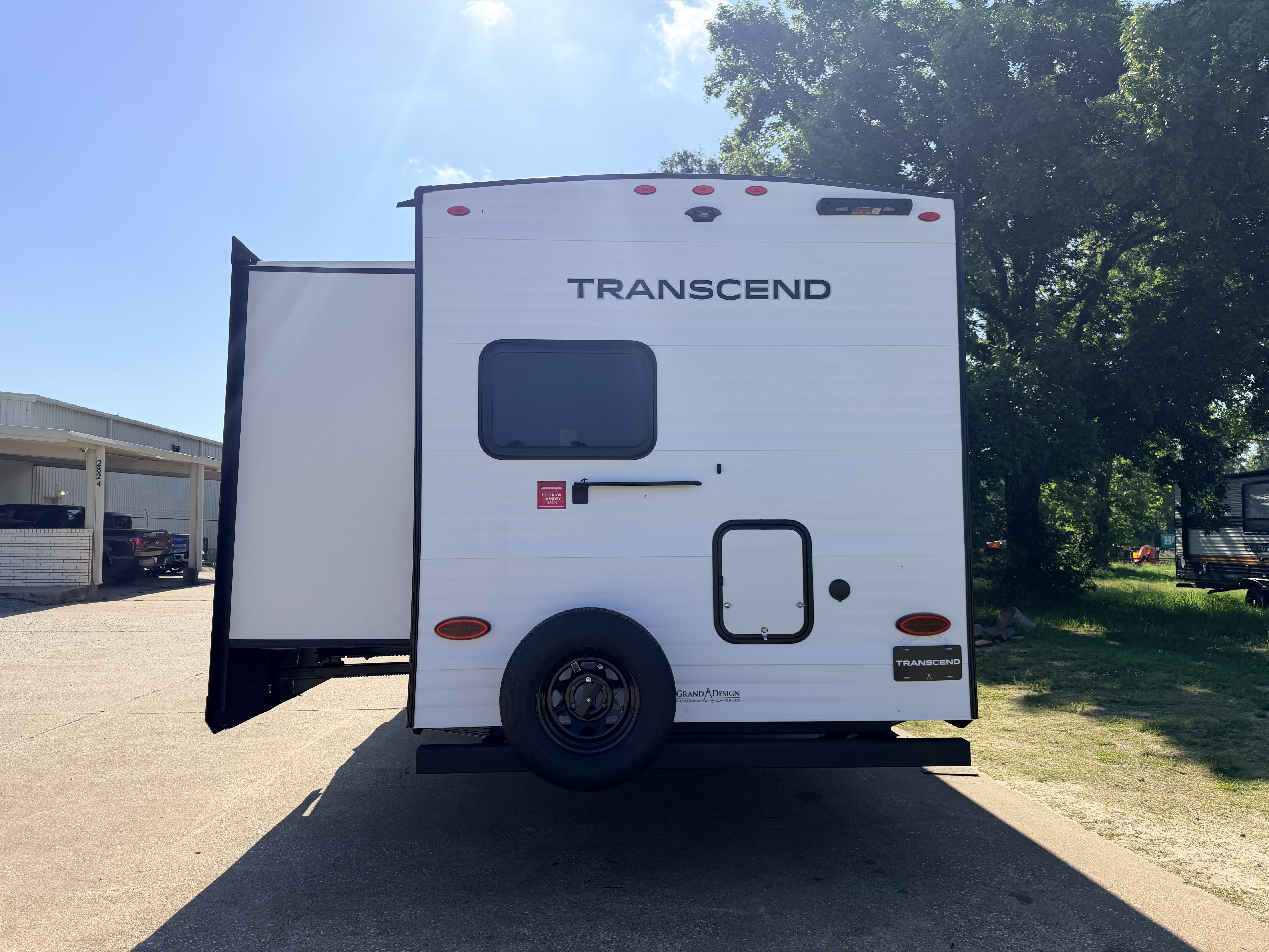 2027 Grand Design Transcend 335BHT - Image 6
