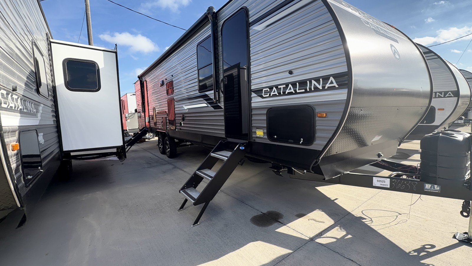 2026 COACHMEN 333DORM - Image 3
