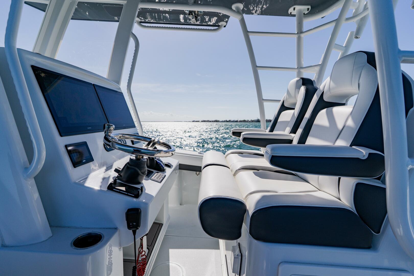 2025 Yellowfin 36 Offshore - Image 27