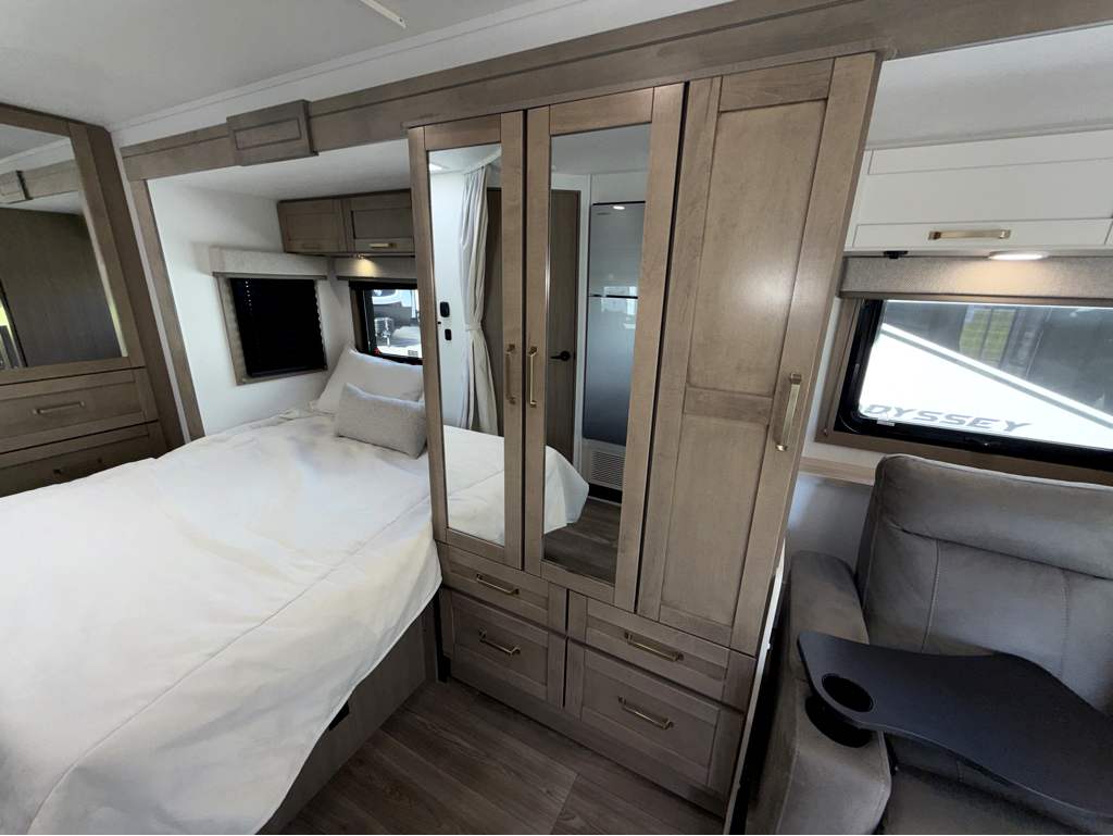 2027 ENTEGRA COACH ODYSSEY 24B - Image 23