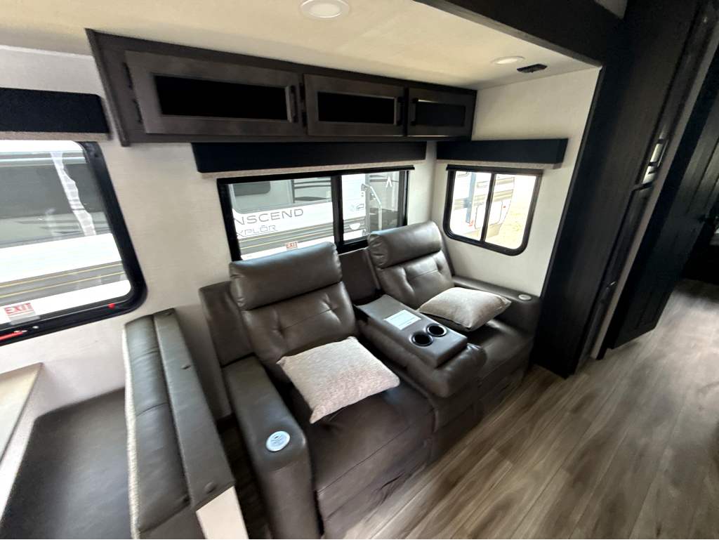 2026 VENTURE RV SPORTTREK 272VRK - Image 19
