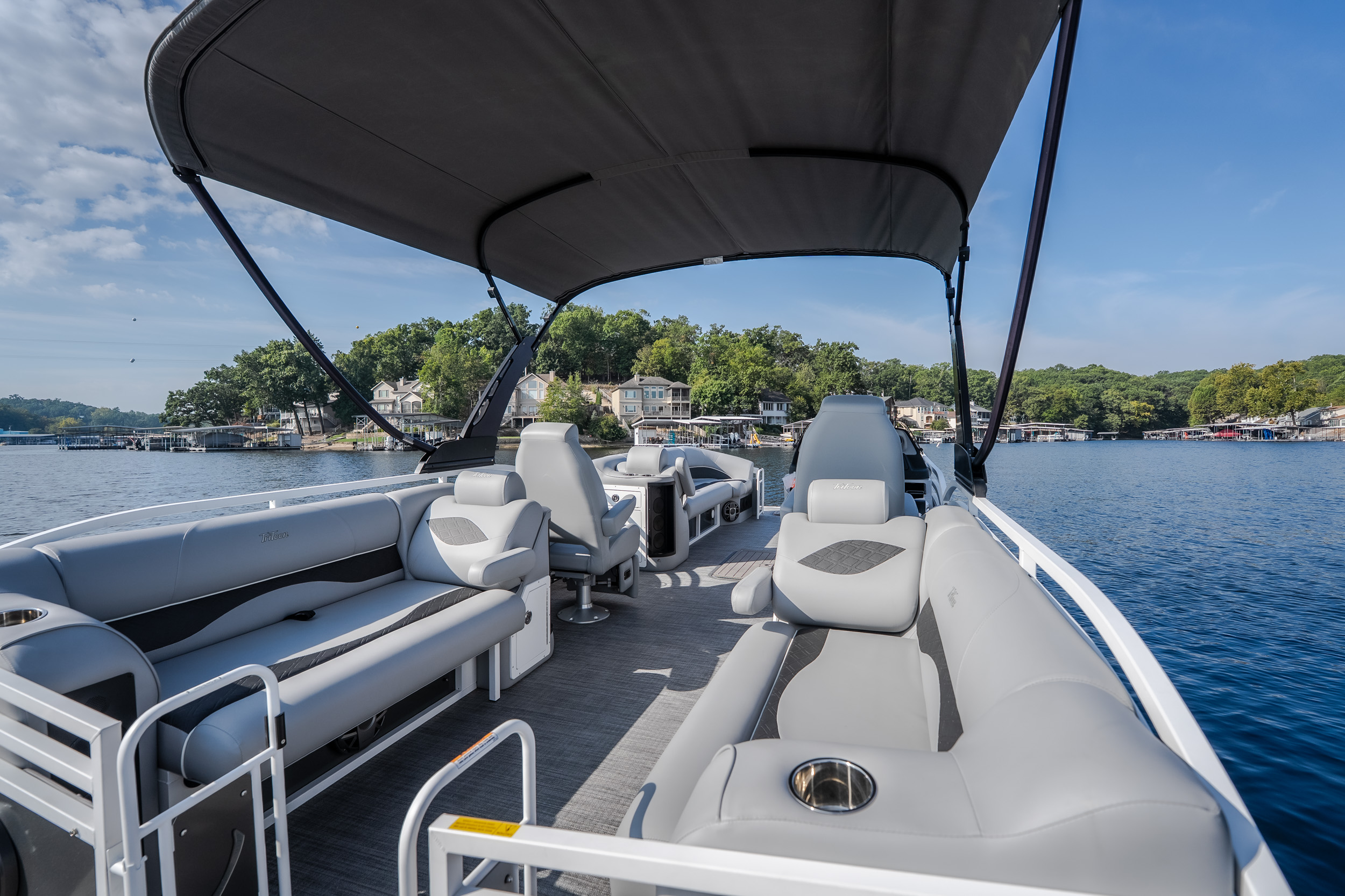 2025 JC Tritoon NepToon 25TT Sport DSL, Bow Chaise Arms - Image 26