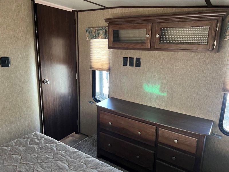 2018 Keystone Sprinter Limited 269FWRLS - Image 13