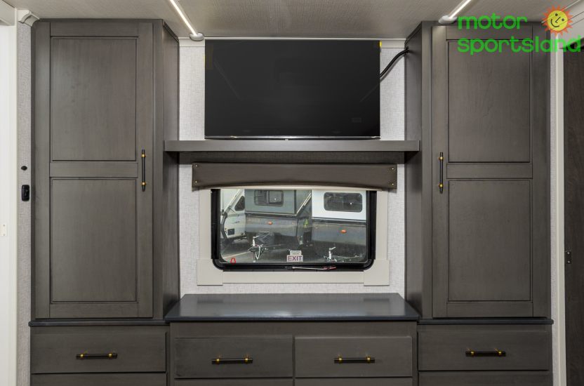 2025 CrossRoads Redwood RW415RD - Image 27