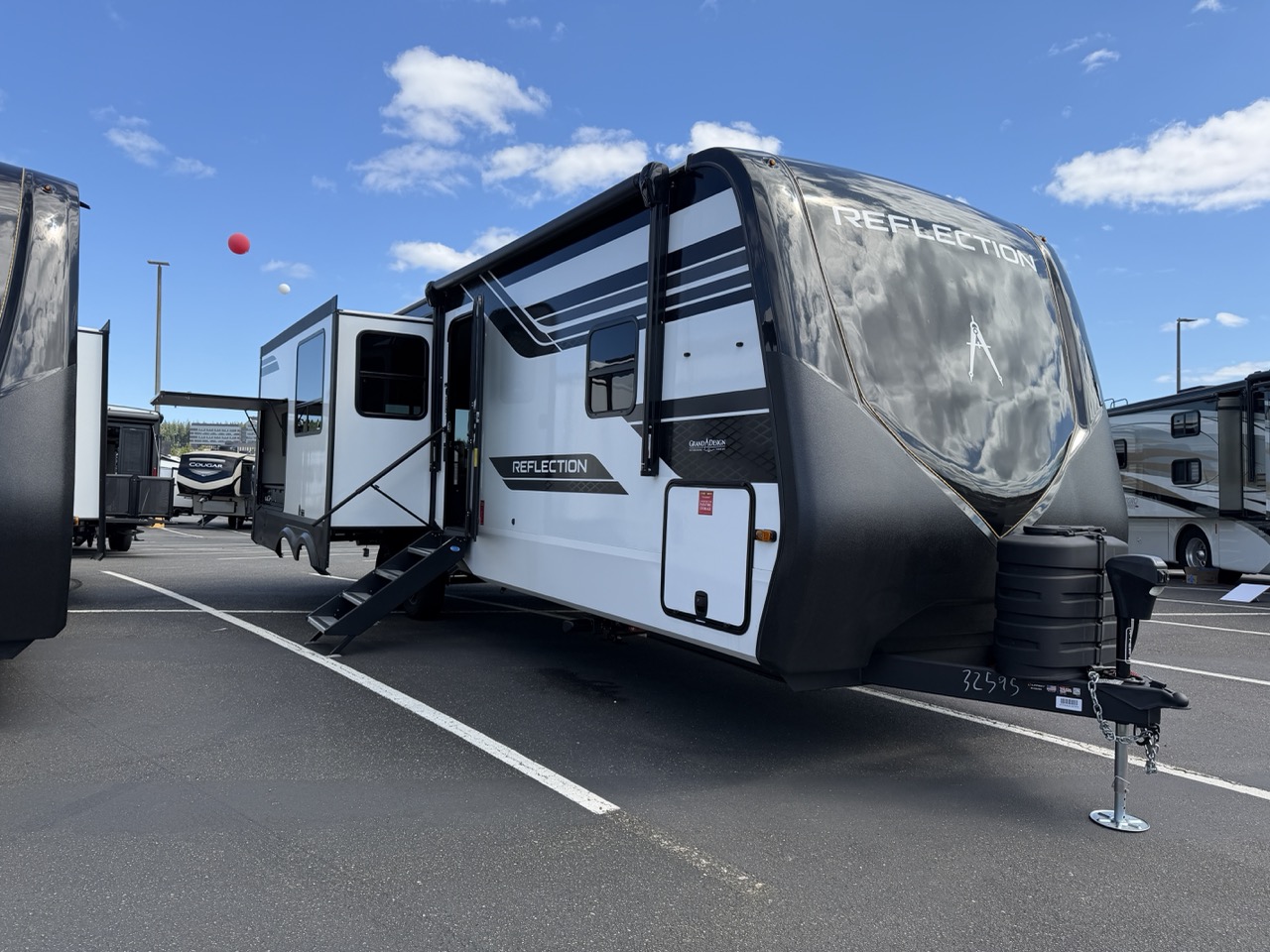 2026 Grand Design Reflection Travel Trailer 317RSTS - Image 3