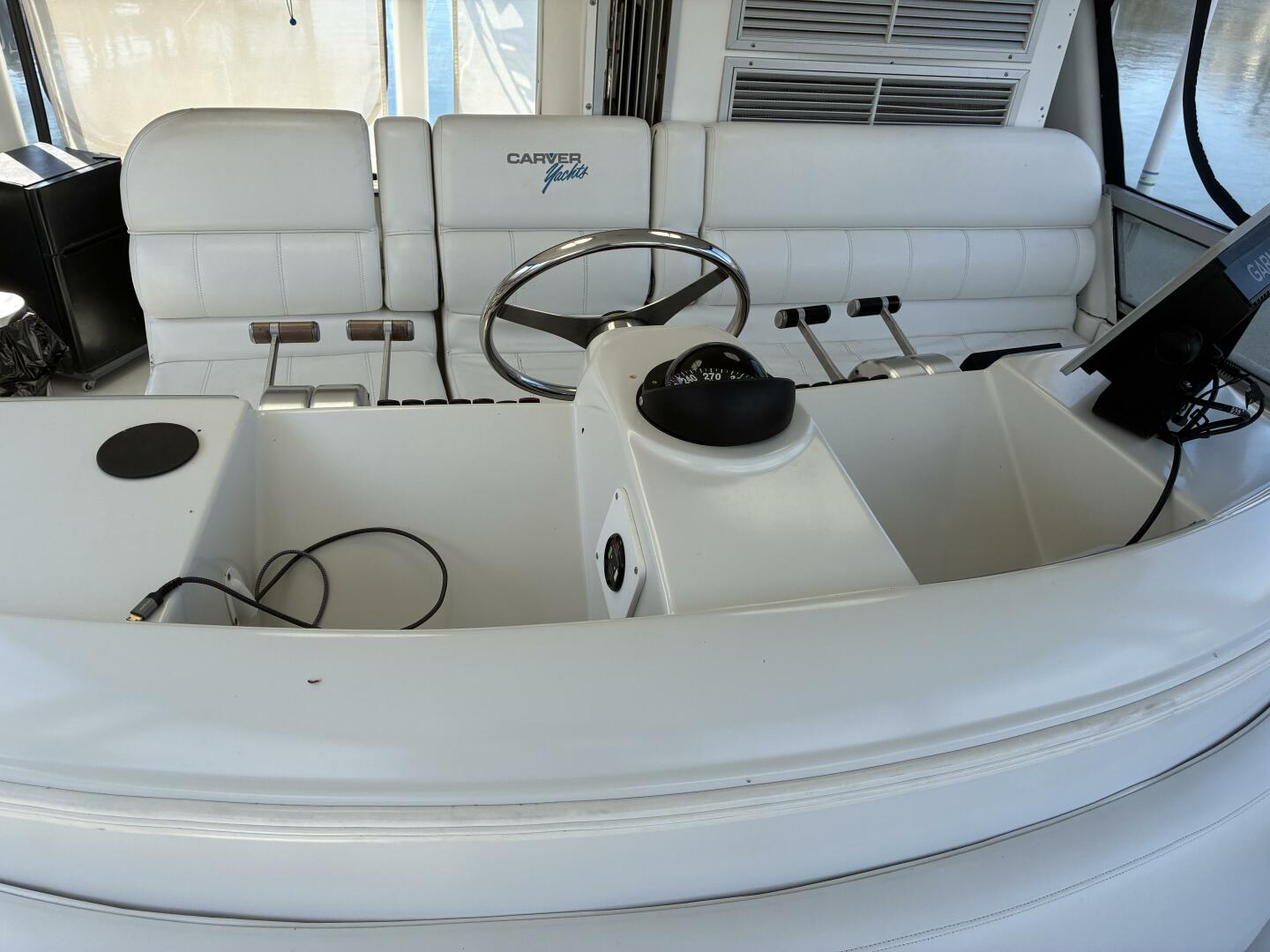 1996 Carver 455 Aft Cabin - Image 5