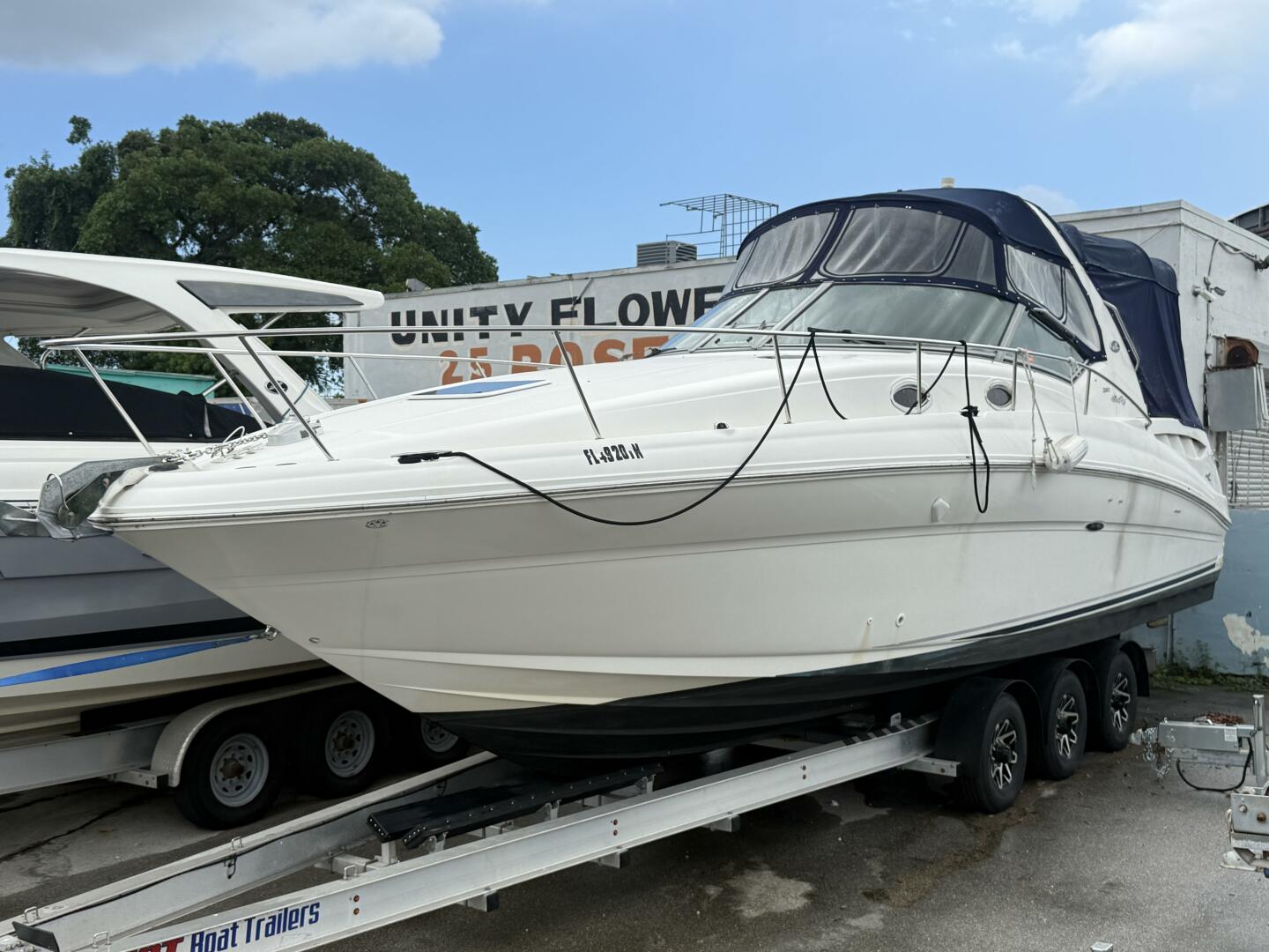 2004 Sea Ray 320 Sundancer - Image 6