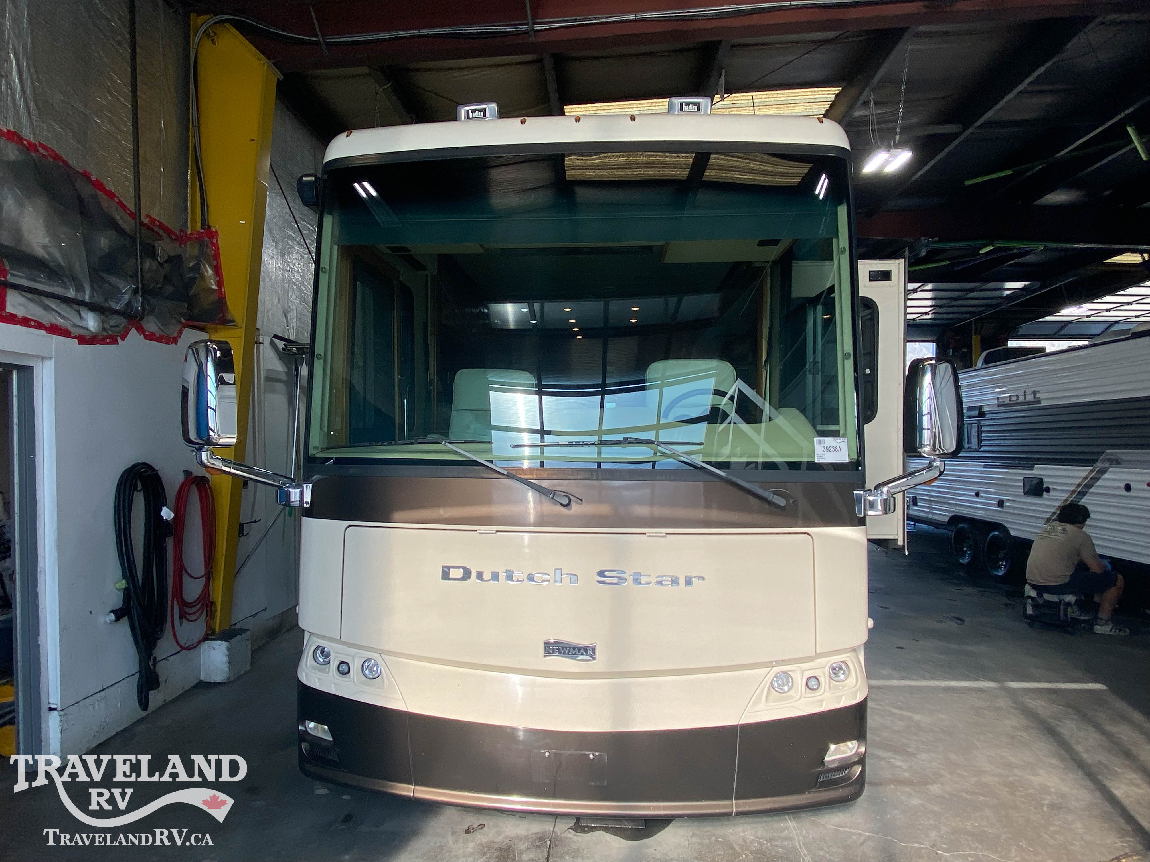 2011 NEWMAR DUTCHSTAR 4353 - Image 4