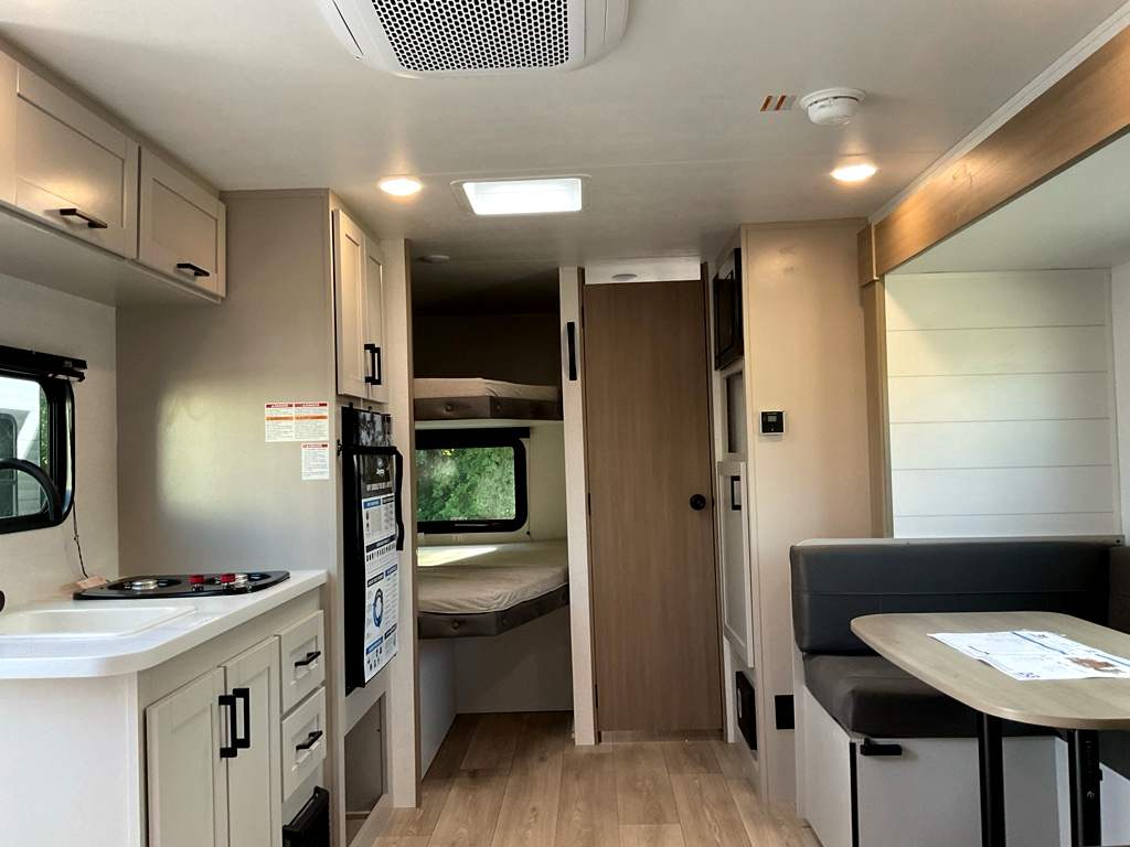 2027 JAYCO Jay Flight 178DBS - Image 6