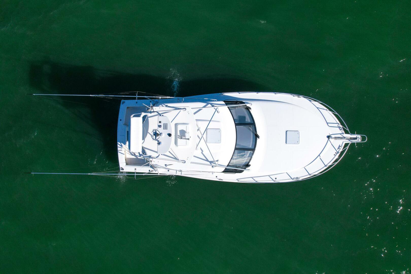 2012 Cabo 40 Express - Image 52