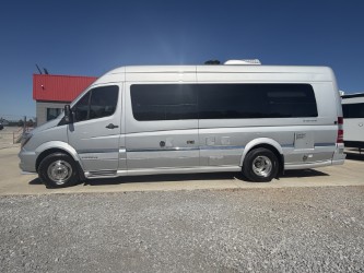 2016 AIRSTREAM INTERSTATE EXT LOUNGE - Image 3
