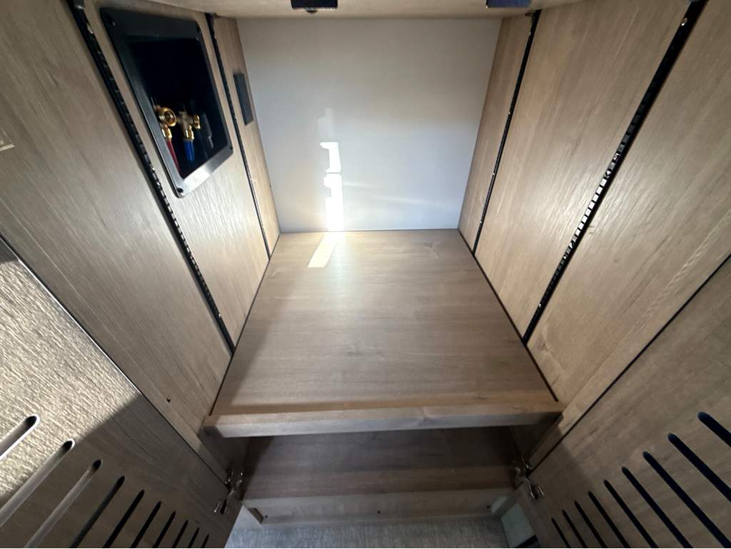 2027 GRAND DESIGN LINEAGE SERIESF 29AN5 - Image 26